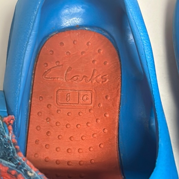 Clark’s - Vibrant Blue and Red Water Shoes with Flexible Design - Picture 6 of 6